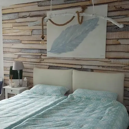 App 302 - Strandlage شقة سيركسدورف